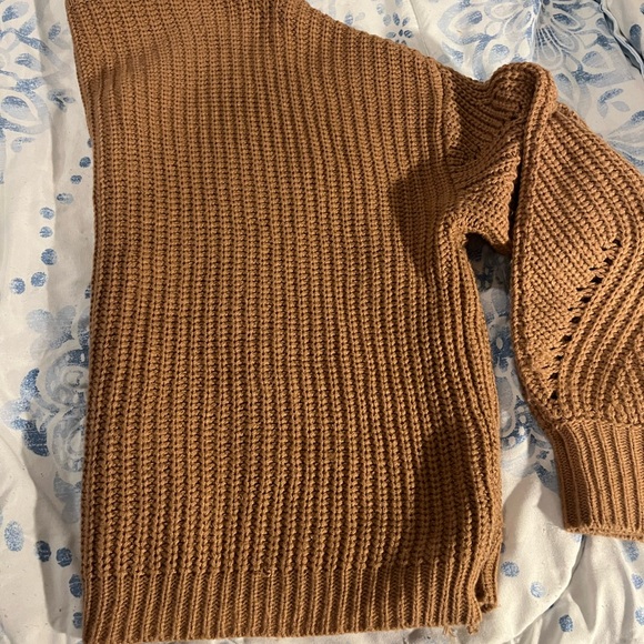moon & madison V-Neck Tan Sweater - Picture 6 of 11